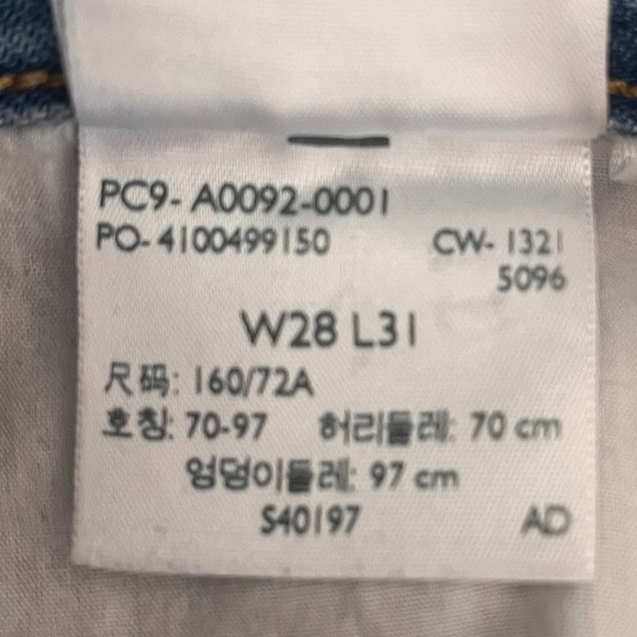 Levi's, High-Waisted Straight Leg Jeans - Picture 4 of 11